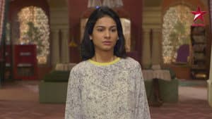 Laxmi Learns About Nisha’S Past