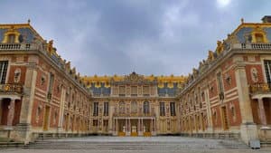 Versailles - A Day in the Life of a King