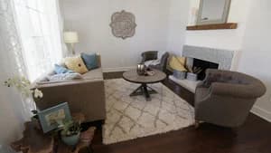 A Cozy Cottage Flip in Arlington Heights