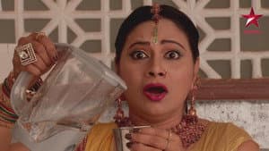 Arnav Sees an Accident