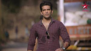 Viraj Rescues Kabir