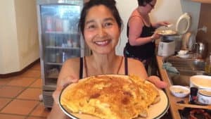 The Curry Cookbook episode 9 Mooyor Sausage Omlette with Rice