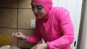 PINK GUY COOKS RAMEN AND RAPS
