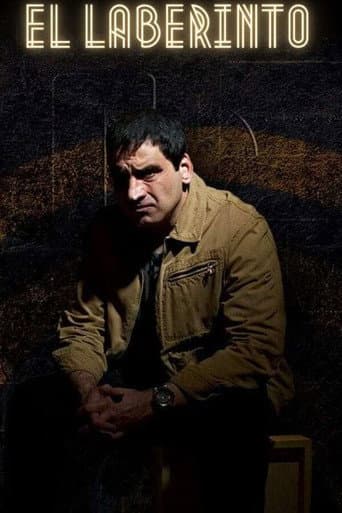 El laberinto (2012) poster