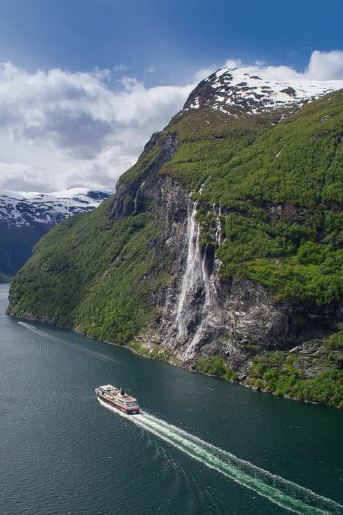 Fjorde, Nordkap und Polarlicht - Norwegens legendäre Hurtigruten (2018) poster