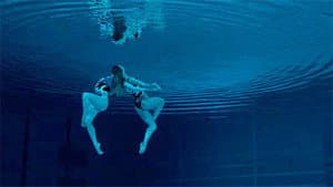 Miracle Body: Russia's Golden Mermaids