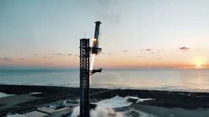 How Elon Musk puts SpaceX into orbit