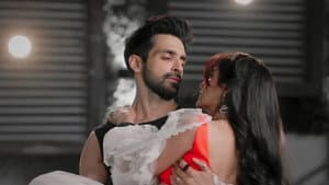 Virat and Amruta come close