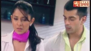 Dadi Objects to Nikkita's Dress