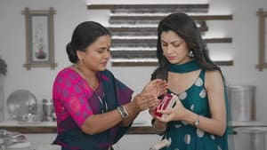 Virat saves Amruta and Bhavani's life