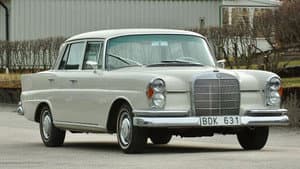 Mercedes Benz Fintail 220 Series
