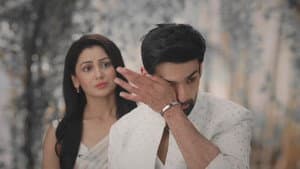 Amruta exposes Rajeev