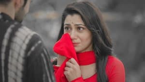 Nimrit asks Babita for money
